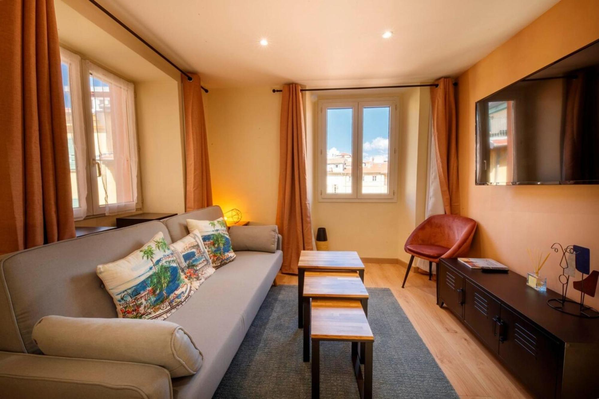 06A2 - Heart Of Old Nice Beautiful Renovated Apartment Exteriör bild